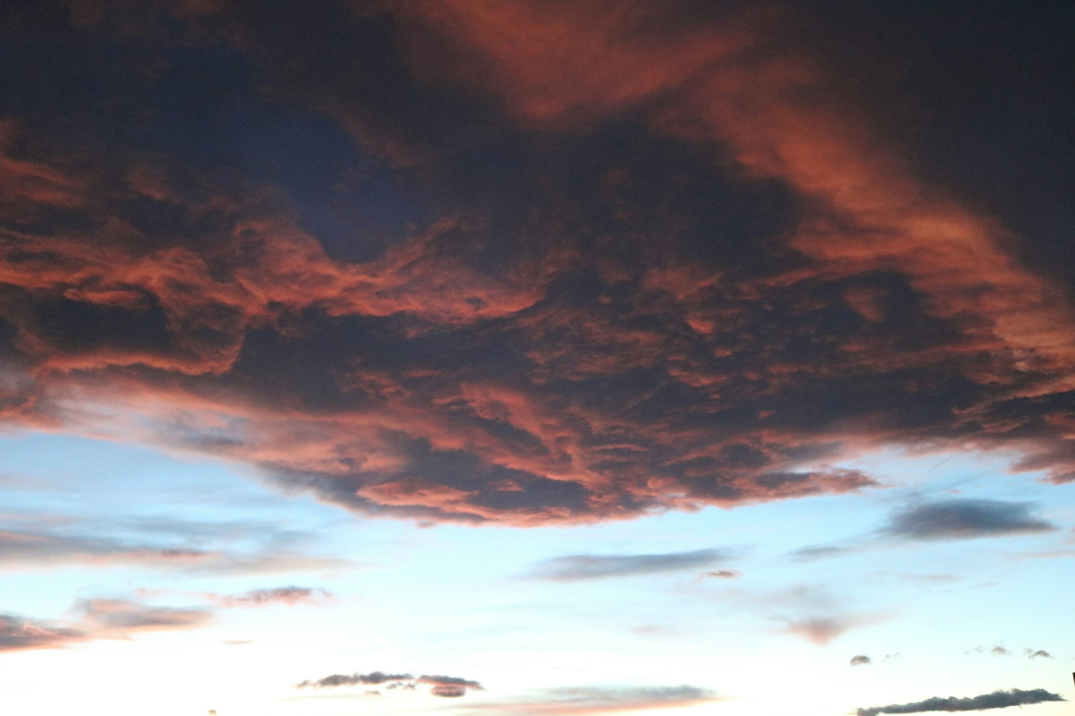 Red Dusk mood